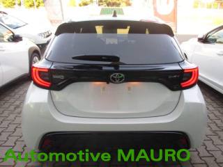 TOYOTA Yaris usata, con Autoradio