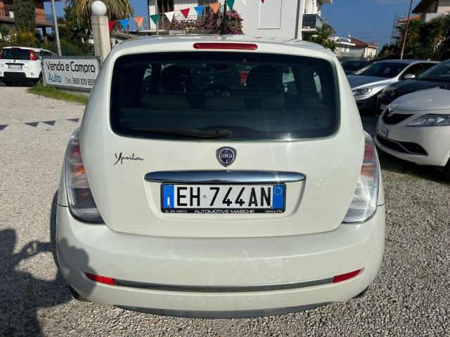 LANCIA Ypsilon usata, con Autoradio