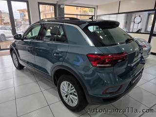 VOLKSWAGEN T-Roc usata, con Autoradio