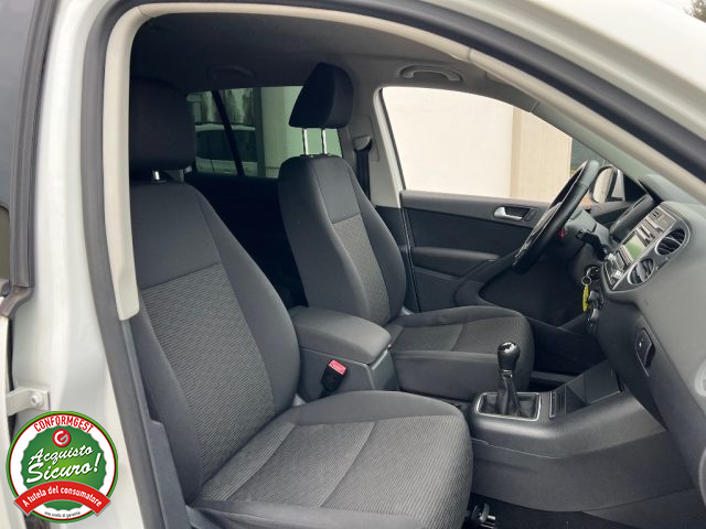 VOLKSWAGEN Tiguan usata, con Autoradio