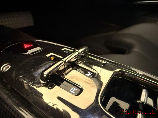 FERRARI SF90 usata, con Interni in pelle