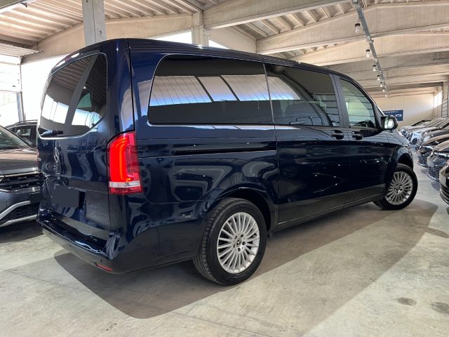 MERCEDES-BENZ V 220 usata, con Boardcomputer