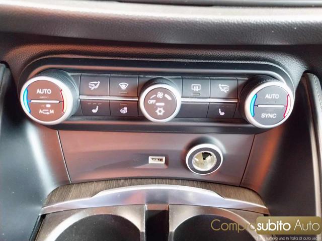 ALFA ROMEO Stelvio usata 39