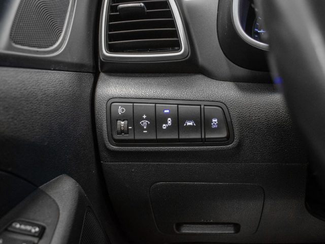 HYUNDAI Tucson usata, con Airbag testa