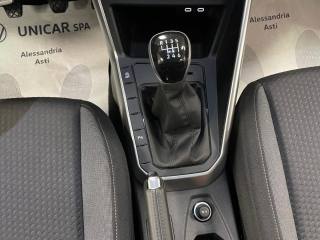 VOLKSWAGEN Taigo usata, con Luci diurne LED
