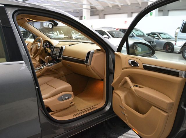 PORSCHE Cayenne usata, con Airbag Passeggero