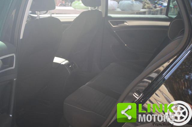 VOLKSWAGEN Golf usata, con Autoradio digitale