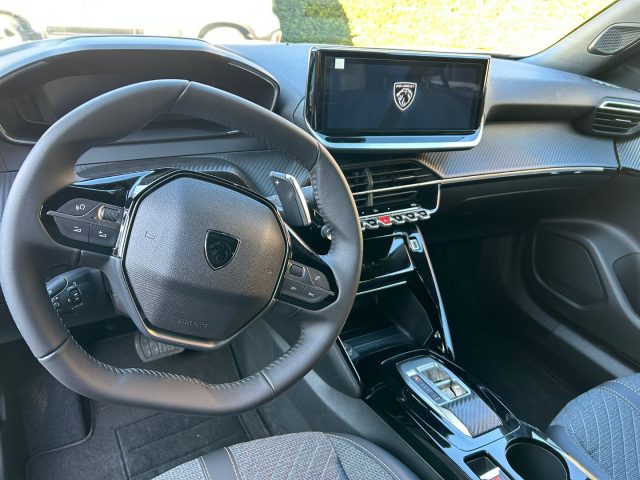 PEUGEOT 2008 usata, con Specchietti laterali elettrici