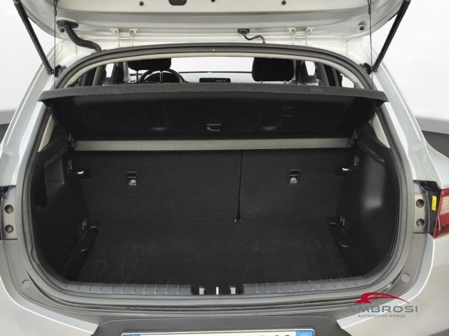 KIA Stonic usata 8