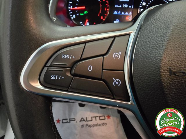 RENAULT Captur usata, con Fari LED