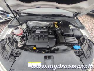 AUDI Q3 usata, con Sensori di parcheggio posteriori