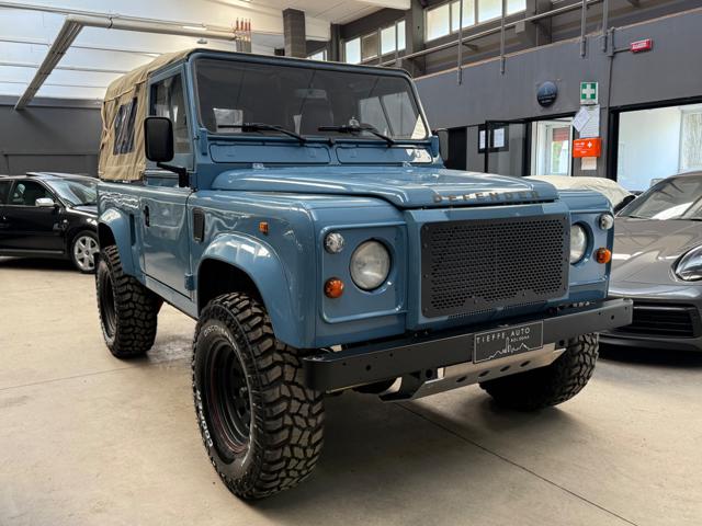 LAND ROVER Defender usata, con Servosterzo
