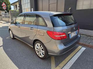 MERCEDES-BENZ B 180 usata, con Alzacristalli elettrici