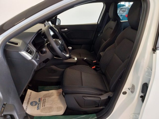 RENAULT Captur usata, con Autoradio