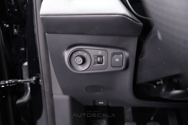 MG ZS usata, con Controllo automatico clima
