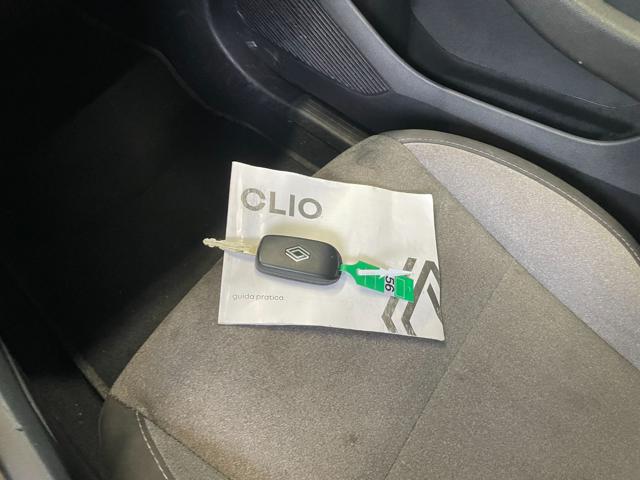 RENAULT Clio usata, con Touch screen