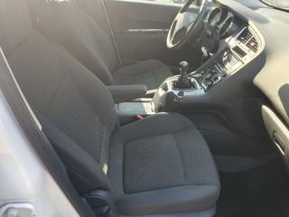 PEUGEOT 5008 usata, con Airbag laterali