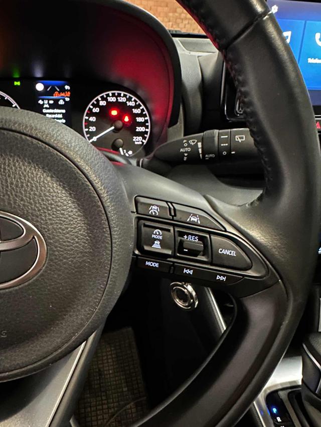 TOYOTA Yaris usata, con Fendinebbia