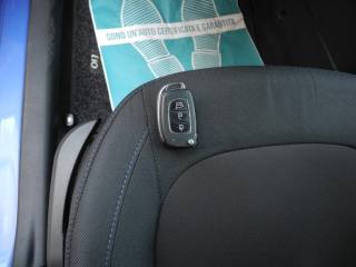 HYUNDAI i10 usata, con Kit antipanne