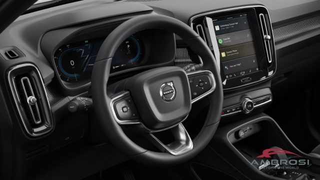 VOLVO XC40 usata 14