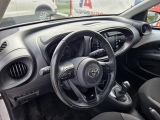 TOYOTA Aygo X usata 16