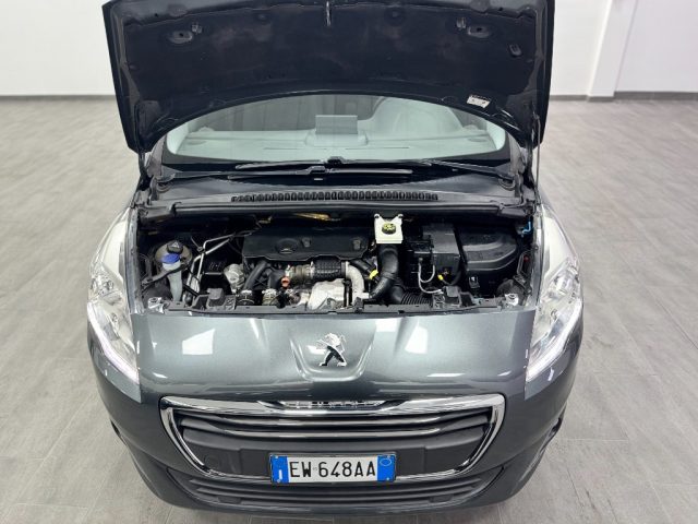 PEUGEOT 5008 usata, con Freno di stazionamento elettrico