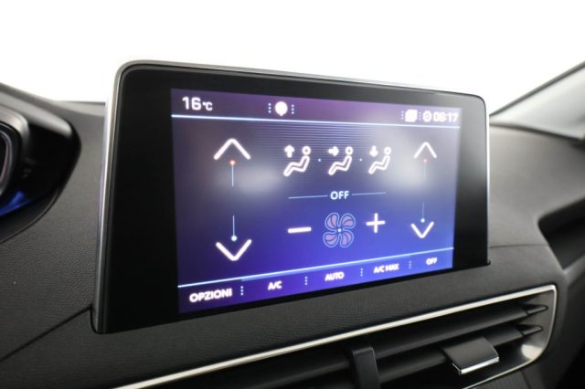 PEUGEOT 3008 usata 9