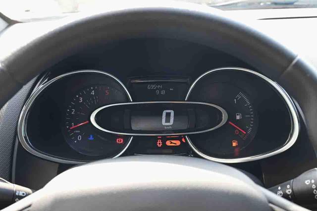RENAULT Clio usata, con Touch screen