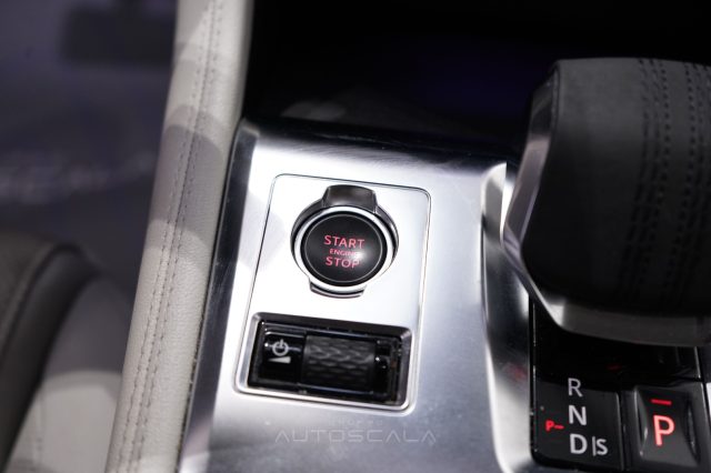 JAGUAR F-Pace usata, con Autoradio digitale