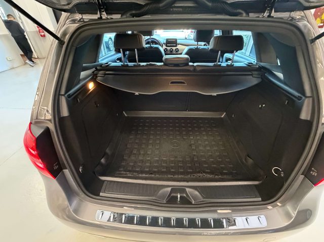 MERCEDES-BENZ B 180 usata, con Sistema di navigazione