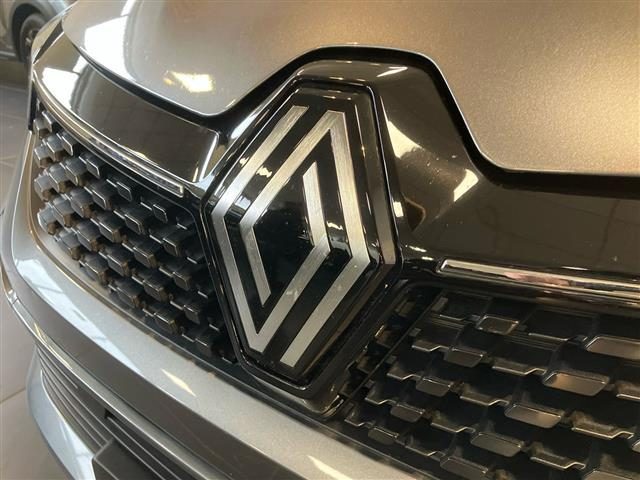 RENAULT Clio usata 23