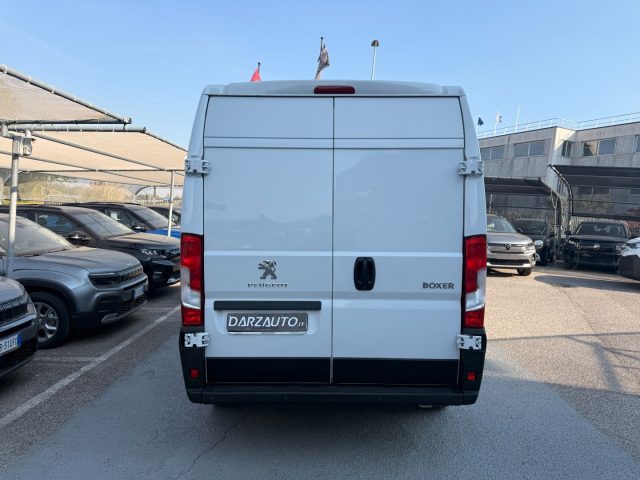 PEUGEOT Boxer usata, con Vivavoce