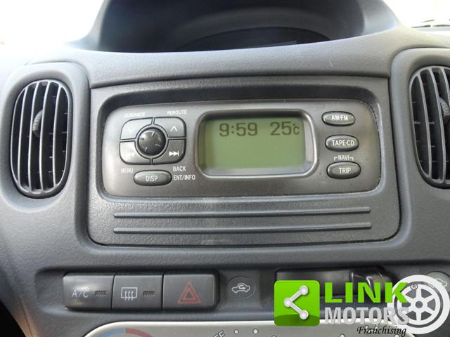 TOYOTA Yaris usata, con Divisori per bagagliaio