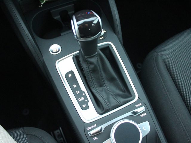 AUDI Q2 usata, con Sensori di parcheggio posteriori