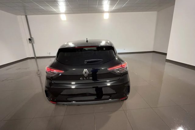 RENAULT Clio usata, con Climatizzatore