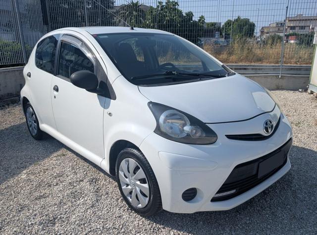 TOYOTA Aygo usata, con Airbag