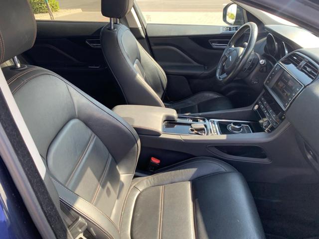 JAGUAR F-Pace usata, con Bluetooth