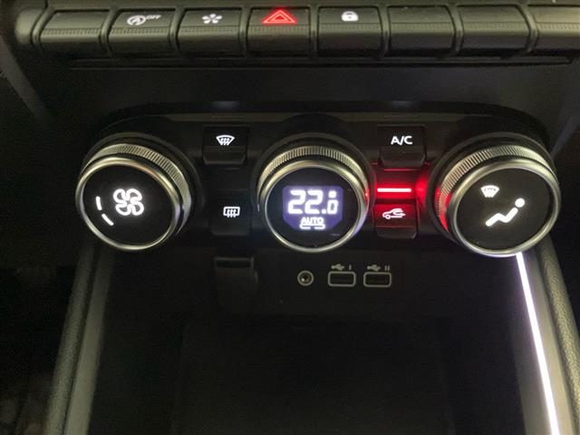 RENAULT Clio usata, con Hill holder