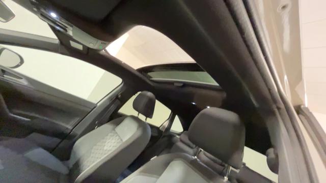 VOLKSWAGEN Taigo usata, con Boardcomputer