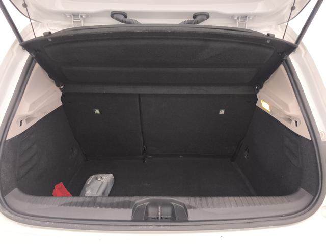 RENAULT Clio usata, con Autoradio digitale