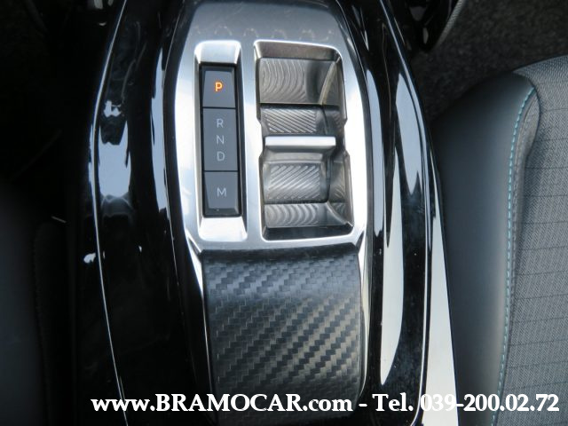 PEUGEOT 3008 usata, con USB