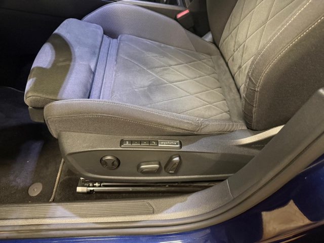 VOLKSWAGEN Golf usata, con ESP