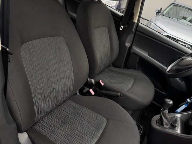 HYUNDAI i10 usata, con USB