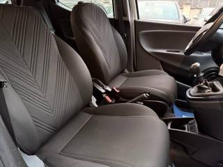 LANCIA Ypsilon usata, con Fendinebbia