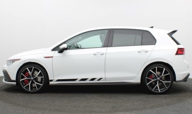 VOLKSWAGEN Golf usata, con Airbag laterali