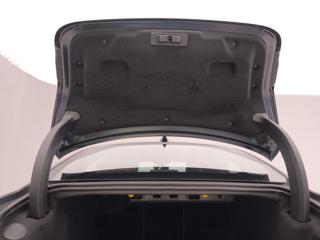 JAGUAR XE usata, con USB