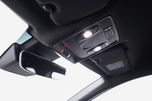 RENAULT Captur usata, con Controllo elettronico della corsia