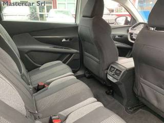 PEUGEOT 5008 usata, con Vetri oscurati