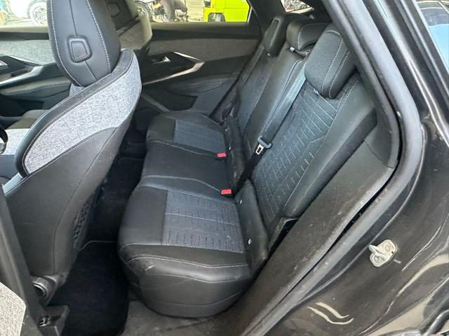 PEUGEOT 3008 usata, con Sedile posteriore sdoppiato