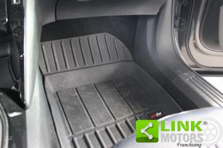 PEUGEOT 2008 usata, con Vetri oscurati